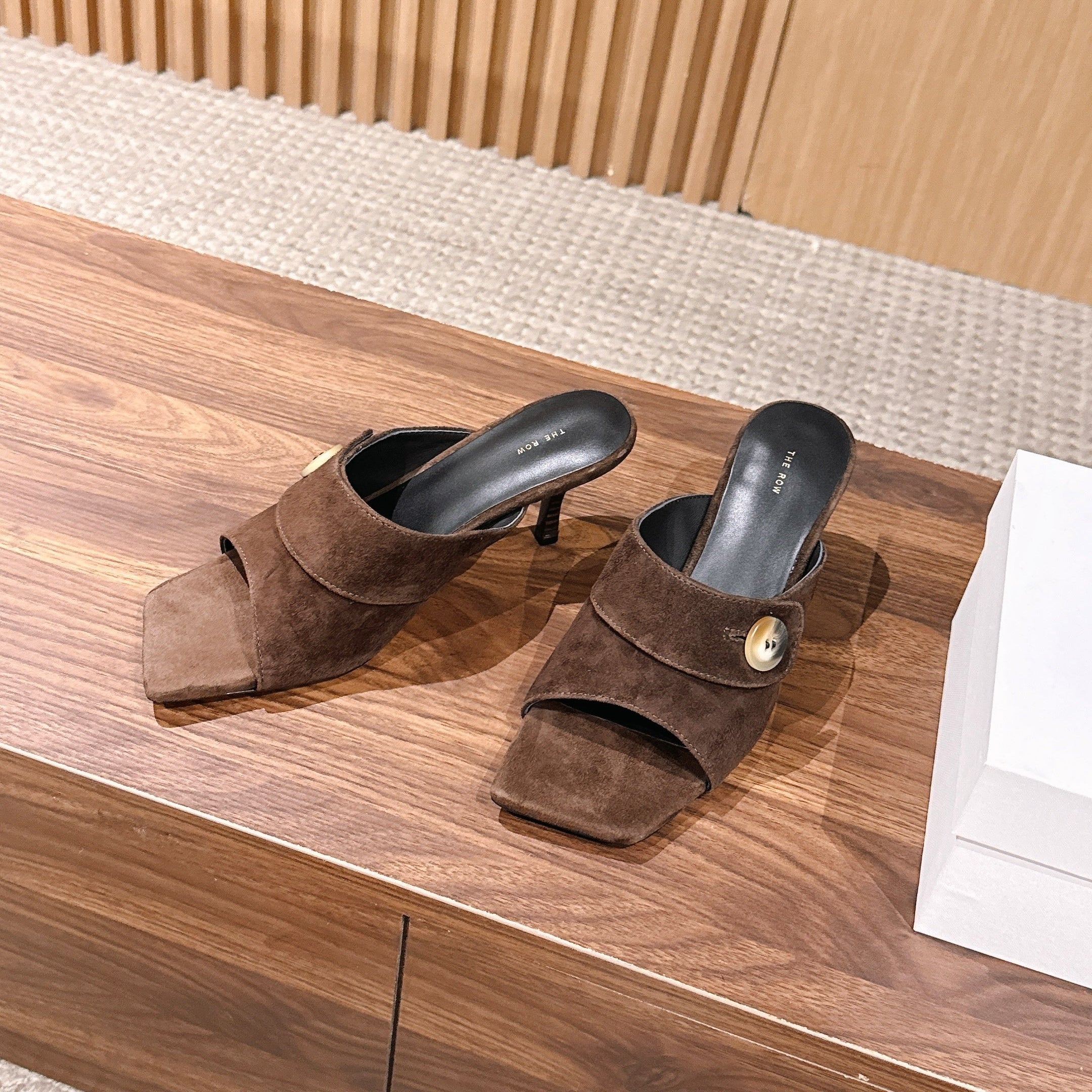 THE ROW 26S BUTTON DETAIL MULE SANDALS IN BROWN SUEDE