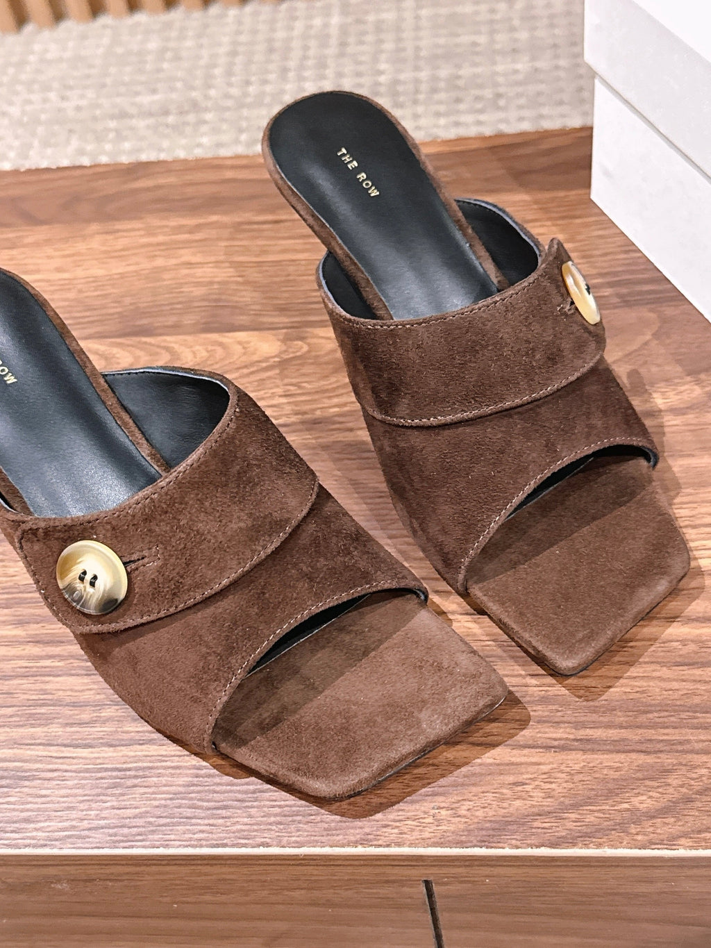 THE ROW 26S BUTTON DETAIL MULE SANDALS IN BROWN SUEDE