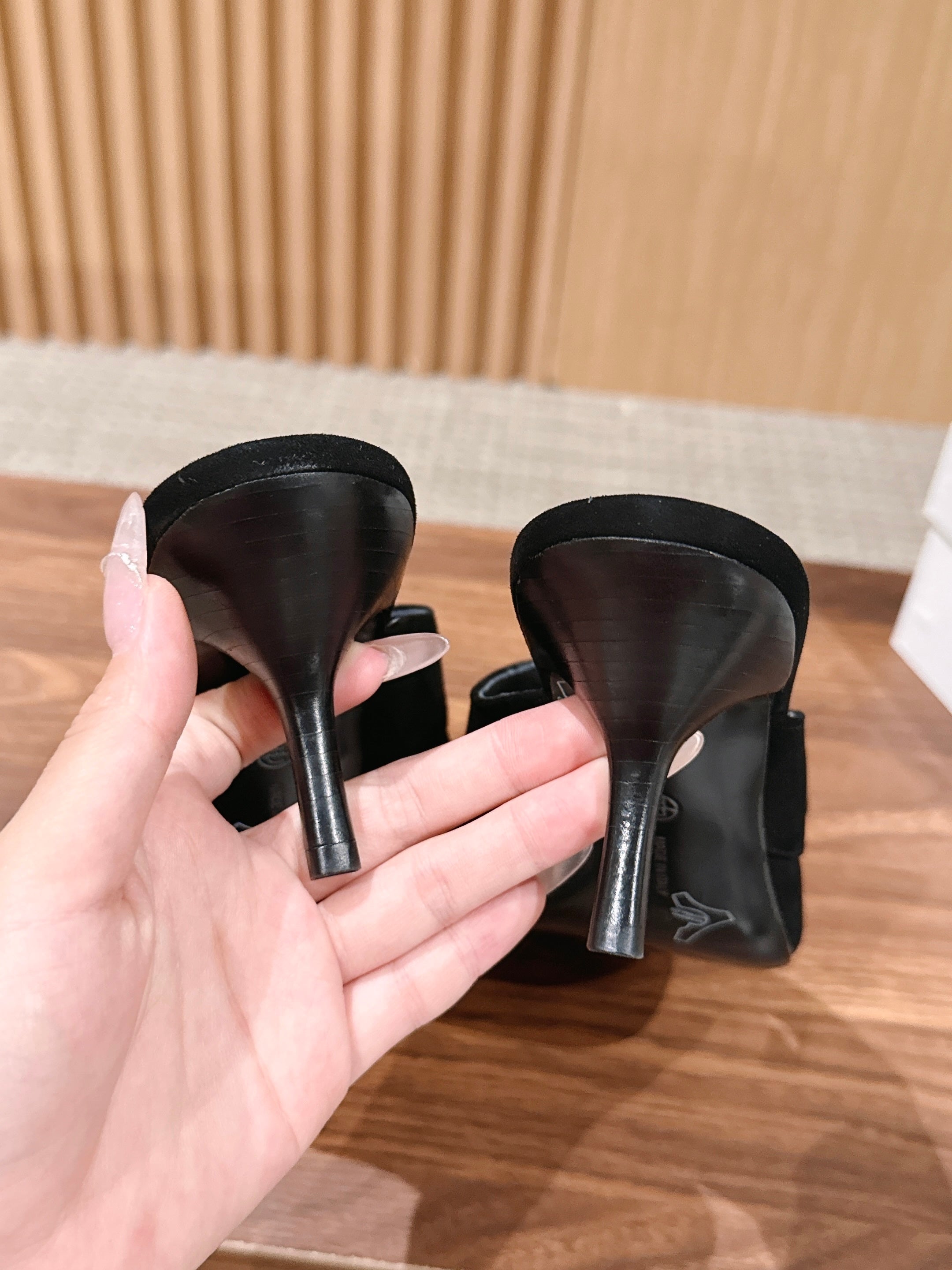 THE ROW 26S BUTTON DETAIL MULE SANDALS IN BLACK SUEDE