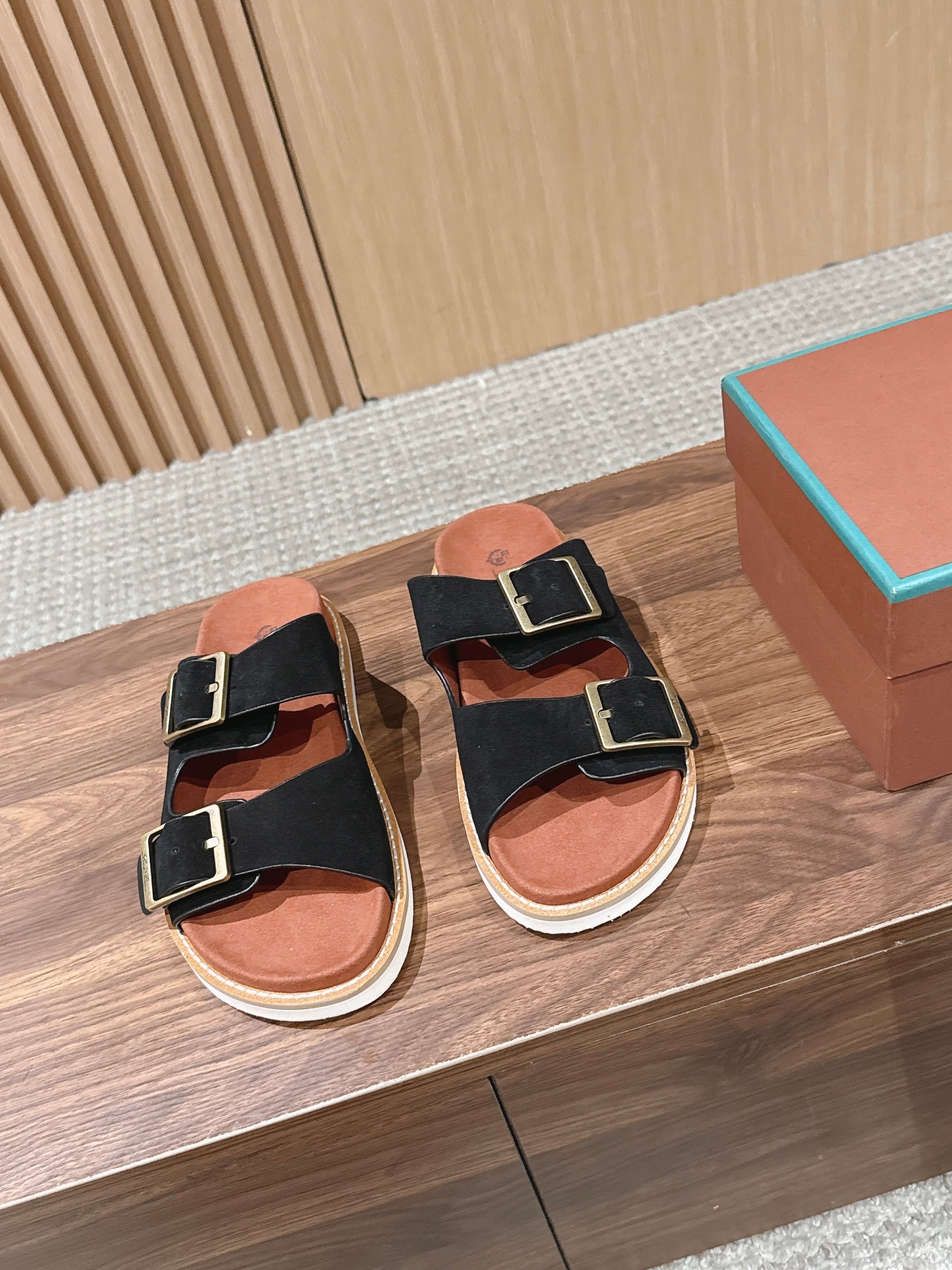 LP 26S DOUBLE BUCKLE SLIDES IN BLACK SUEDE GOLD HARDWARE