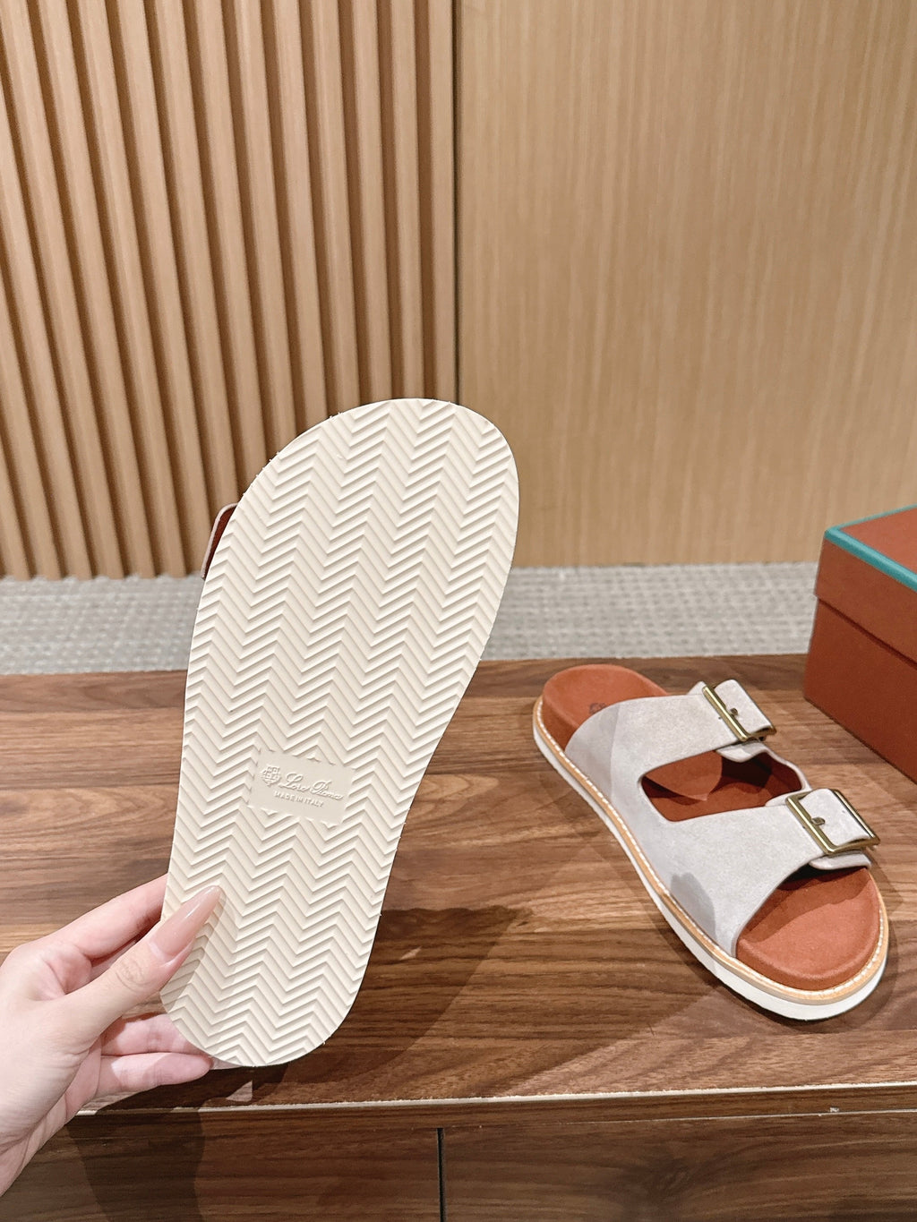 LP 26S DOUBLE BUCKLE SLIDES IN LIGHT GREY SUEDE GOLD HARDWARE