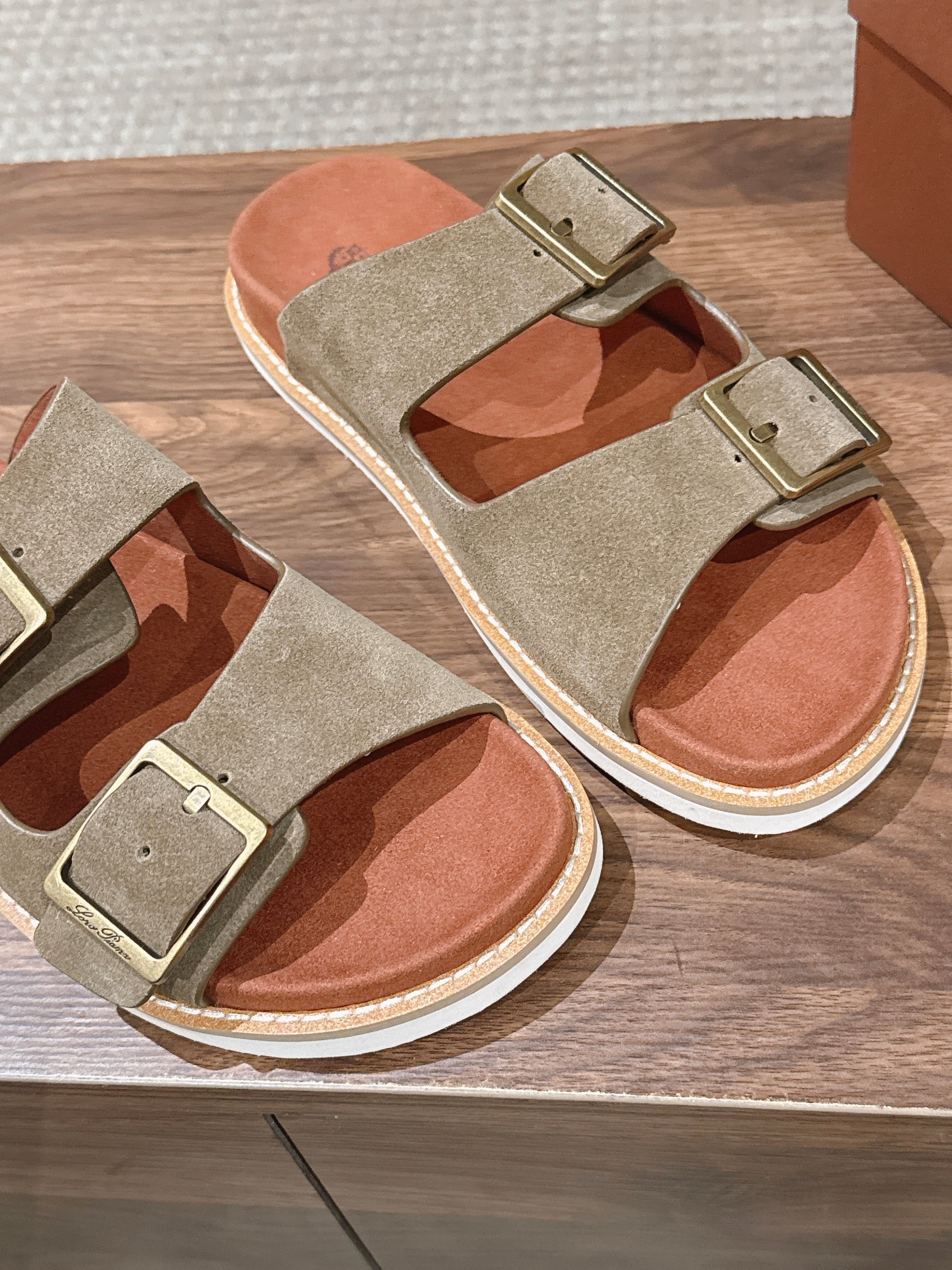 LP 26S DOUBLE BUCKLE SLIDES IN OLIVE BROWN SUEDE GOLD HARDWARE
