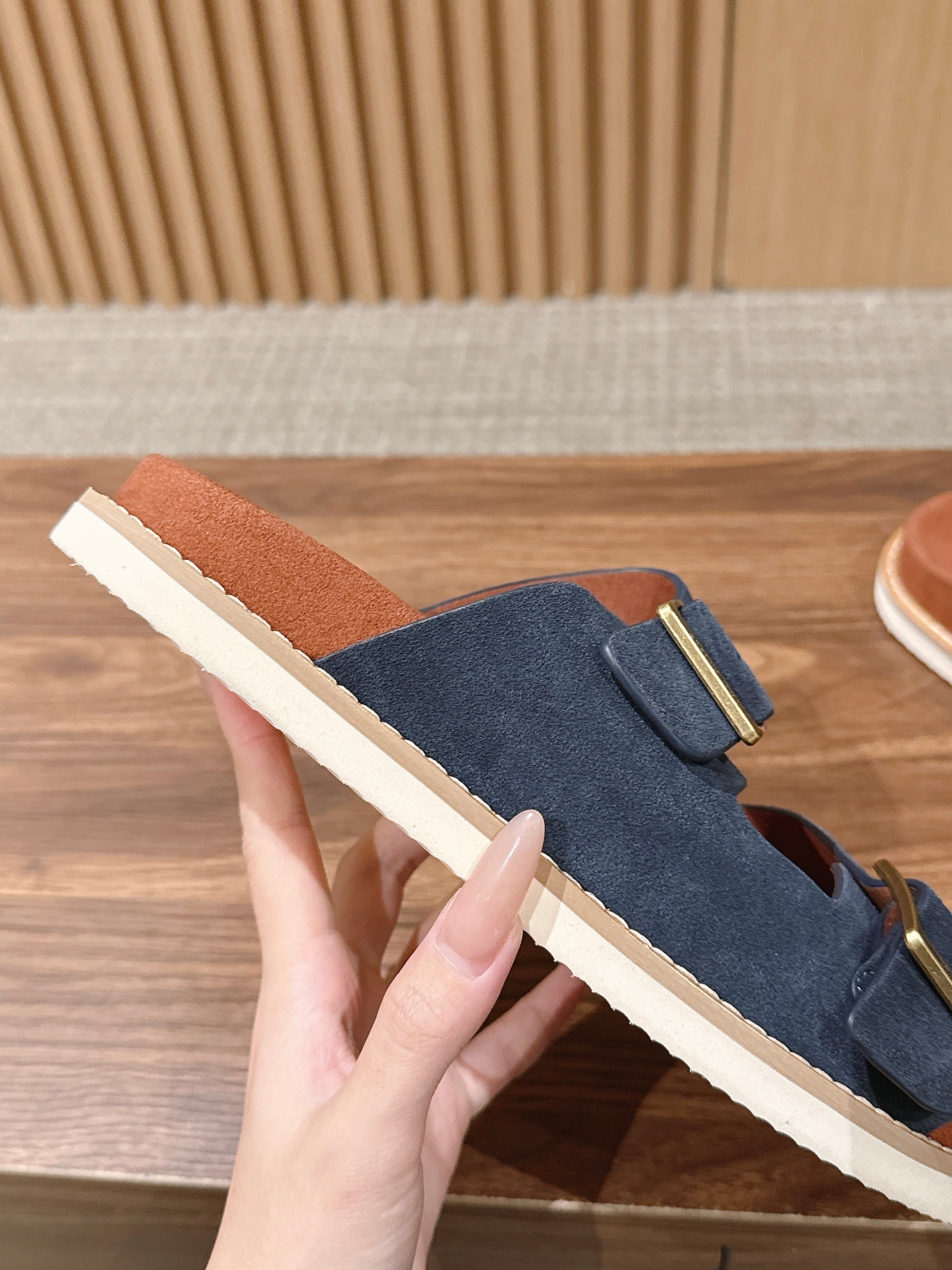 LP 26S DOUBLE BUCKLE SLIDES IN NAVY BLUE SUEDE GOLD HARDWARE