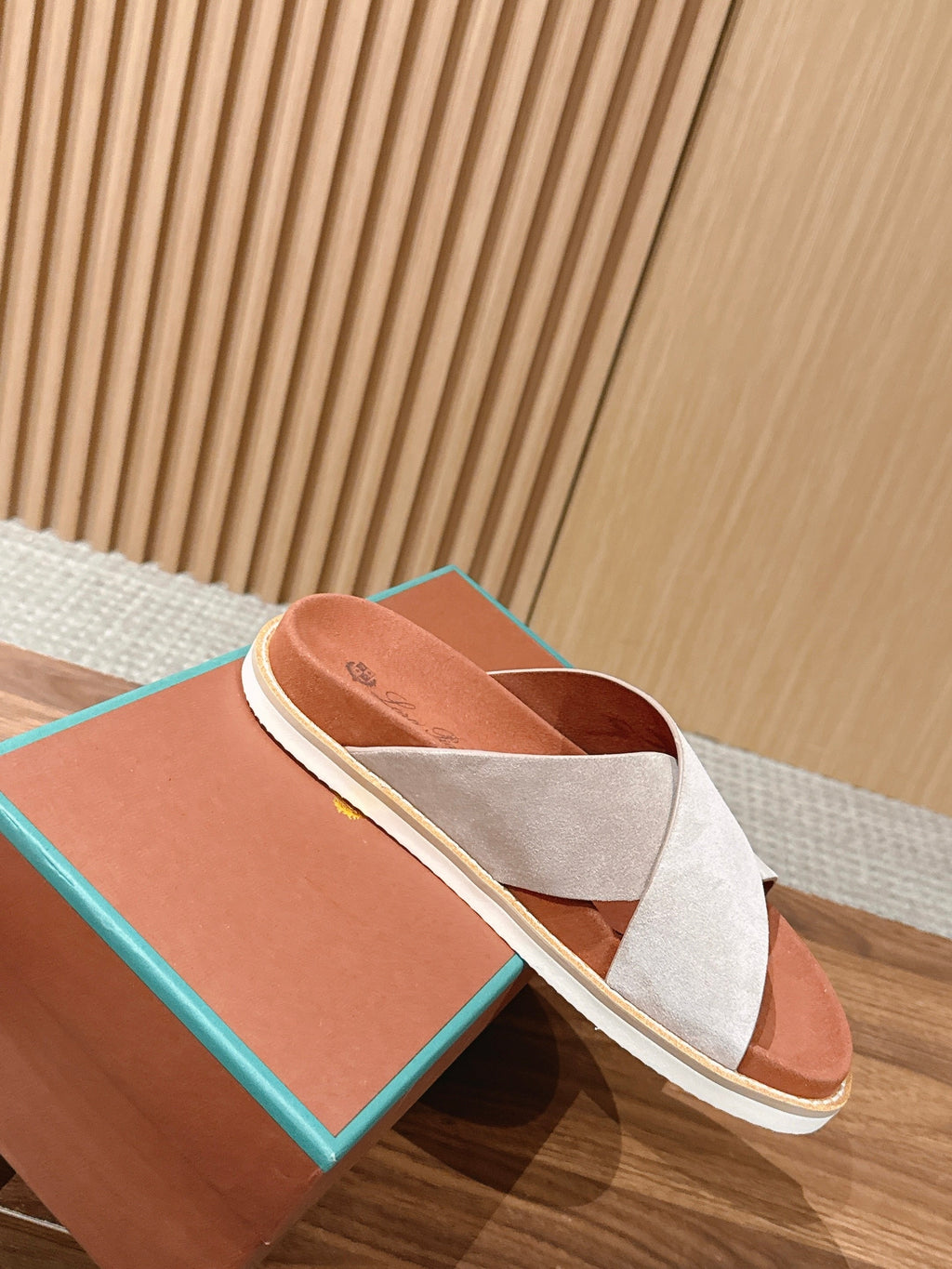 LP 26S CROSS STRAP SLIDES SANDAL IN LIGHT GREY SUEDE