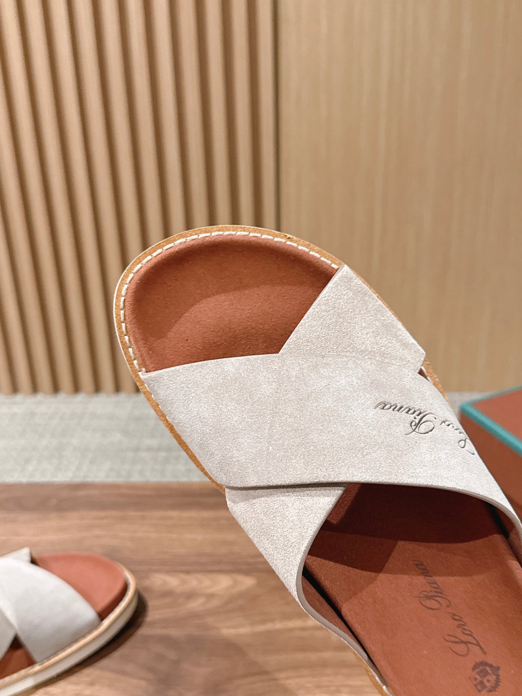 LP 26S CROSS STRAP SLIDES SANDAL IN LIGHT GREY SUEDE