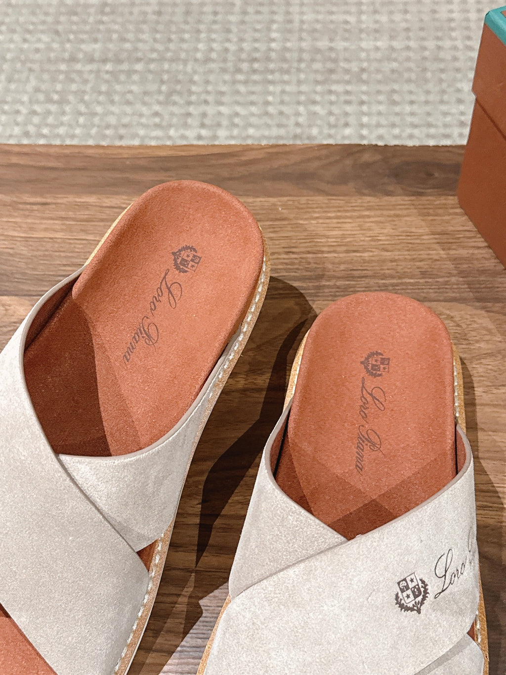 LP 26S CROSS STRAP SLIDES SANDAL IN LIGHT GREY SUEDE