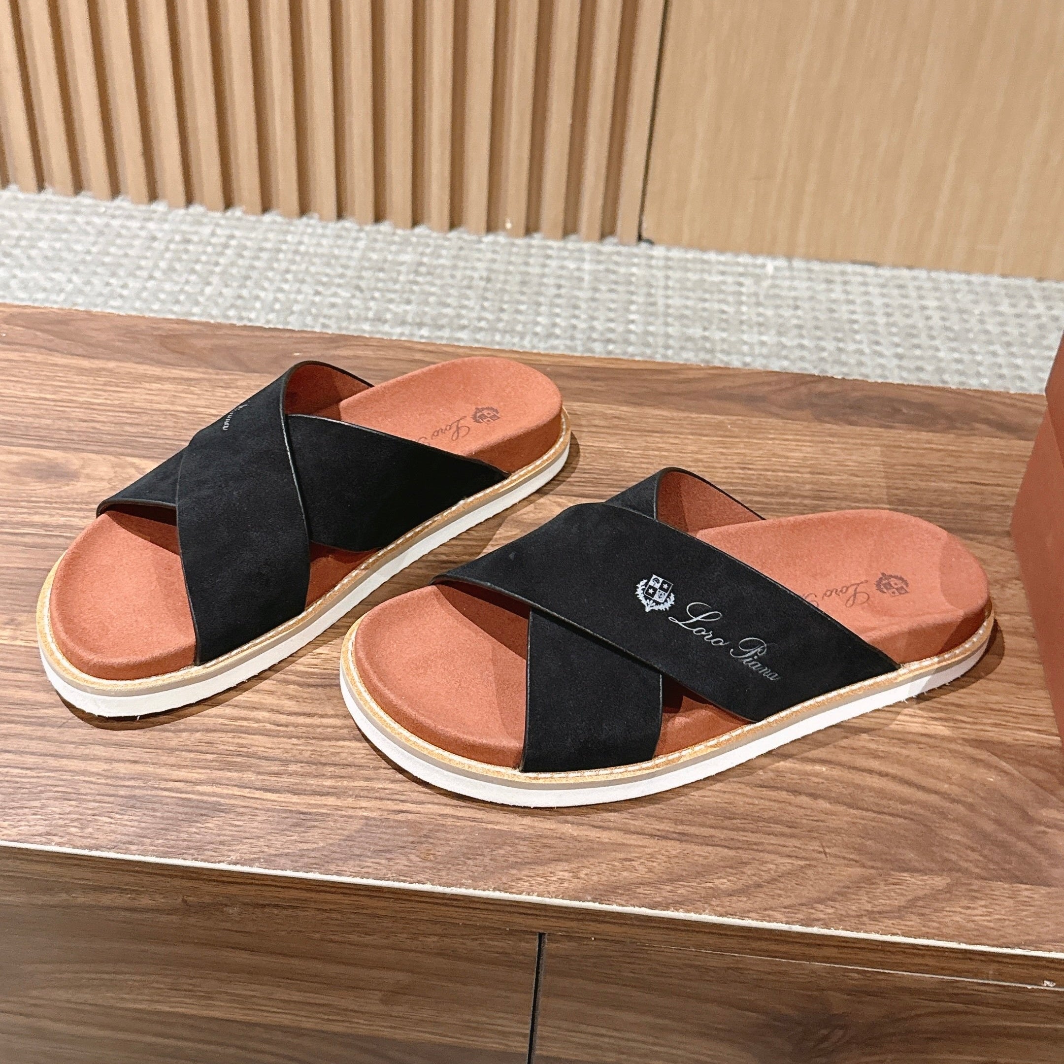 LP 26S CROSS STRAP SLIDES SANDAL IN BLACK SUEDE