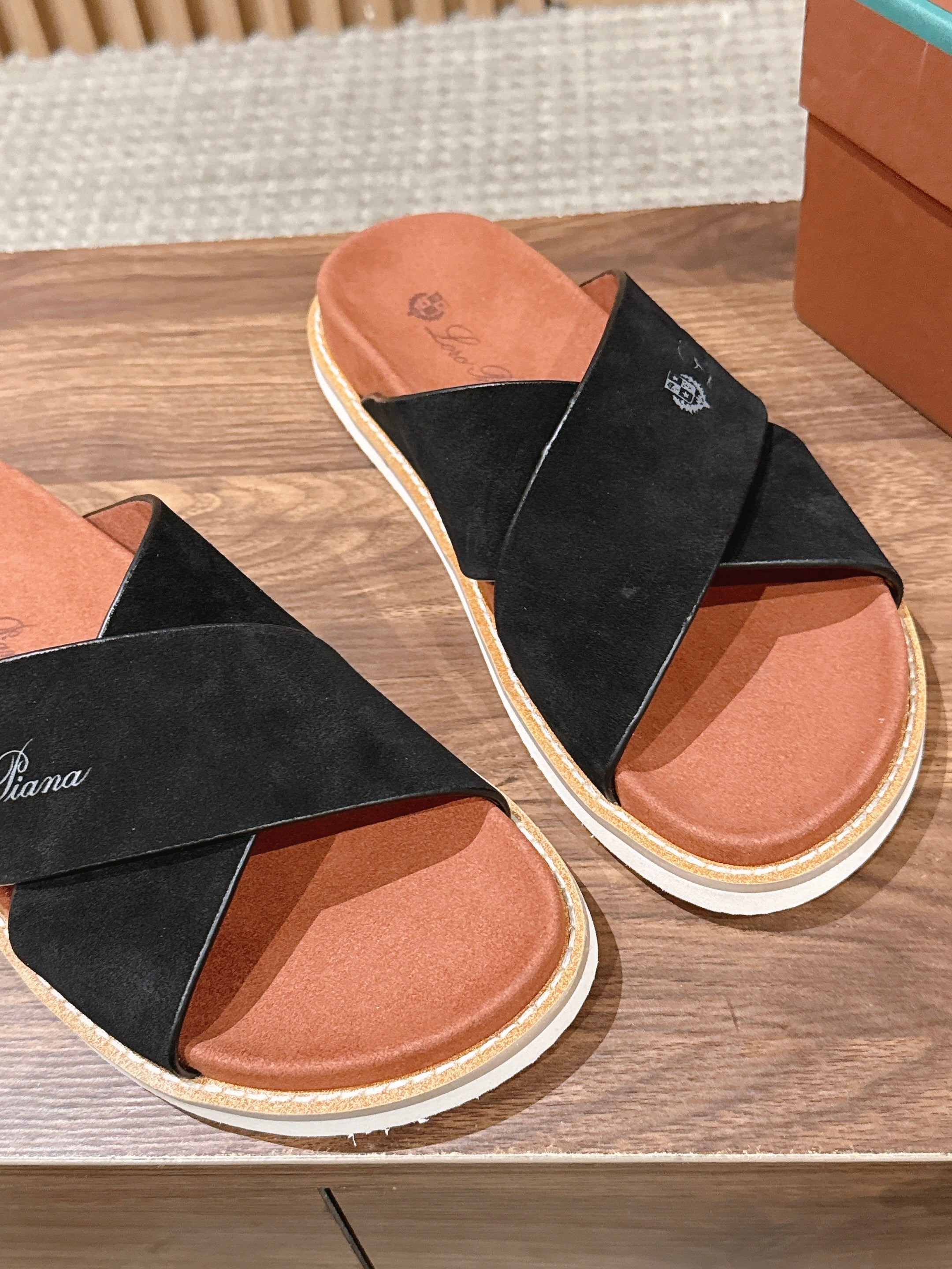 LP 26S CROSS STRAP SLIDES SANDAL IN BLACK SUEDE