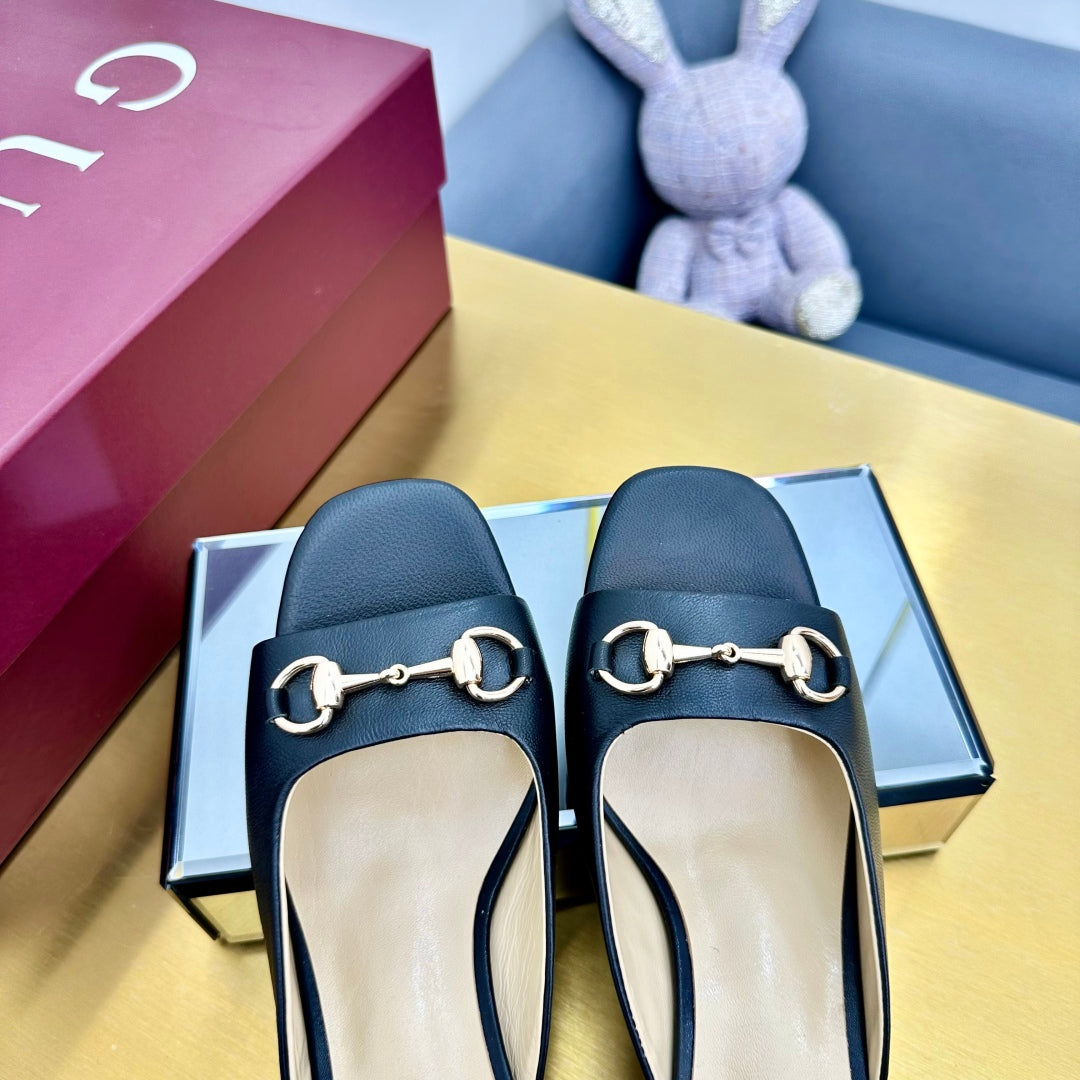 GG HIGH HEELS 65 IN BLACK CALFSKIN WITH GOLD HARDWARE