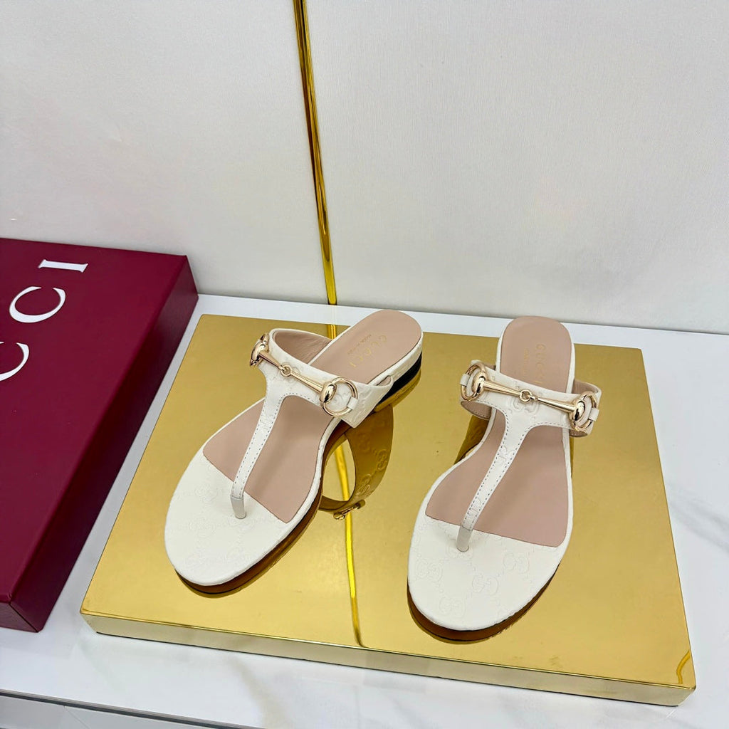 GG THONG SANDALS 25S IN WHITE LAMBSKIN WITH GOLD HARDWARE