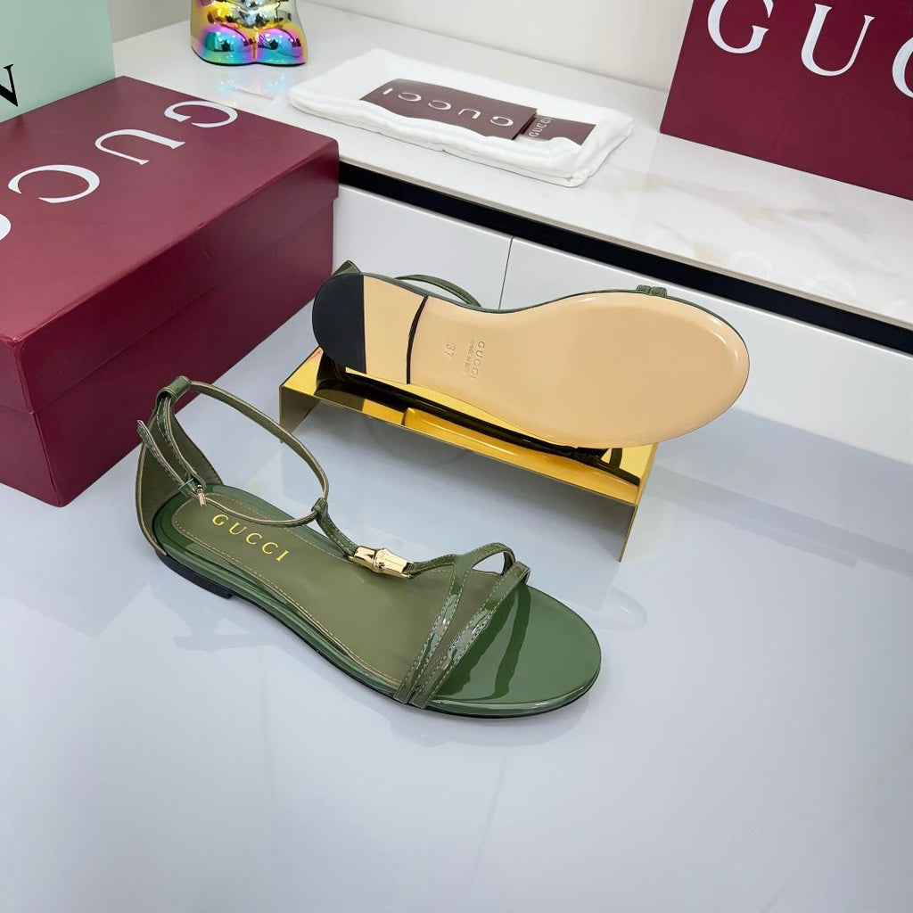 GG THONG SANDALS 25S IN DARK GREEN LAMBSKIN WITH GOLD HARDWARE