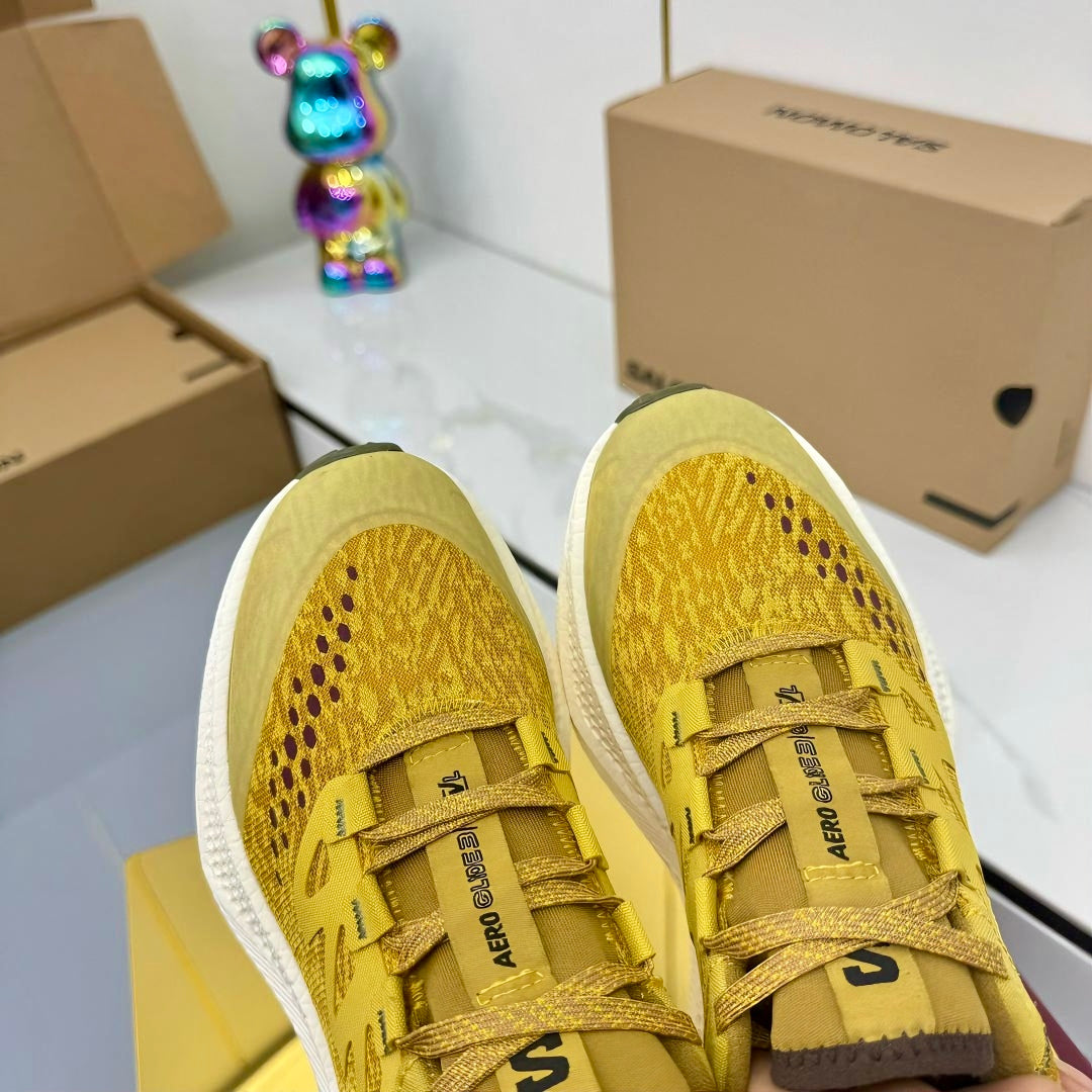 ALO 25S SALOMON ODYSSEY ELMT SNEAKER 45 MM IN YELLOW FABRIC