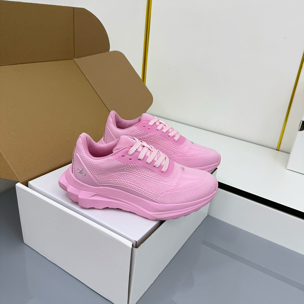 ALO 25S SNEAKER IN PINK MESH FABRIC