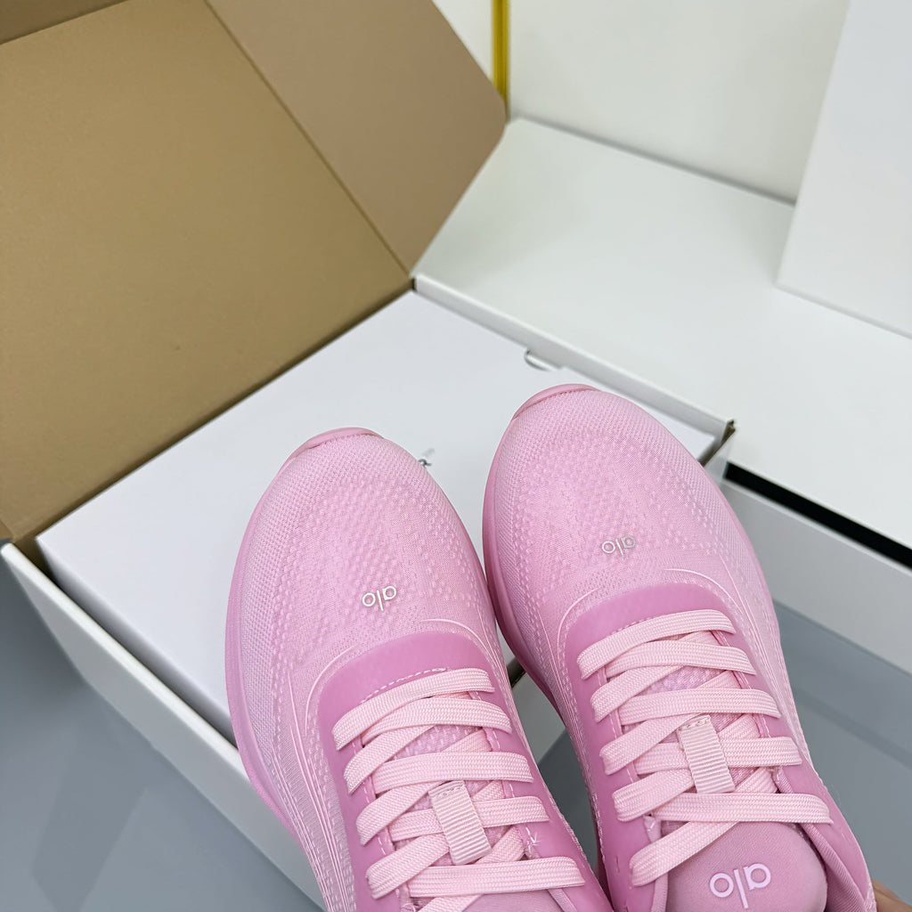 ALO 25S SNEAKER IN PINK MESH FABRIC