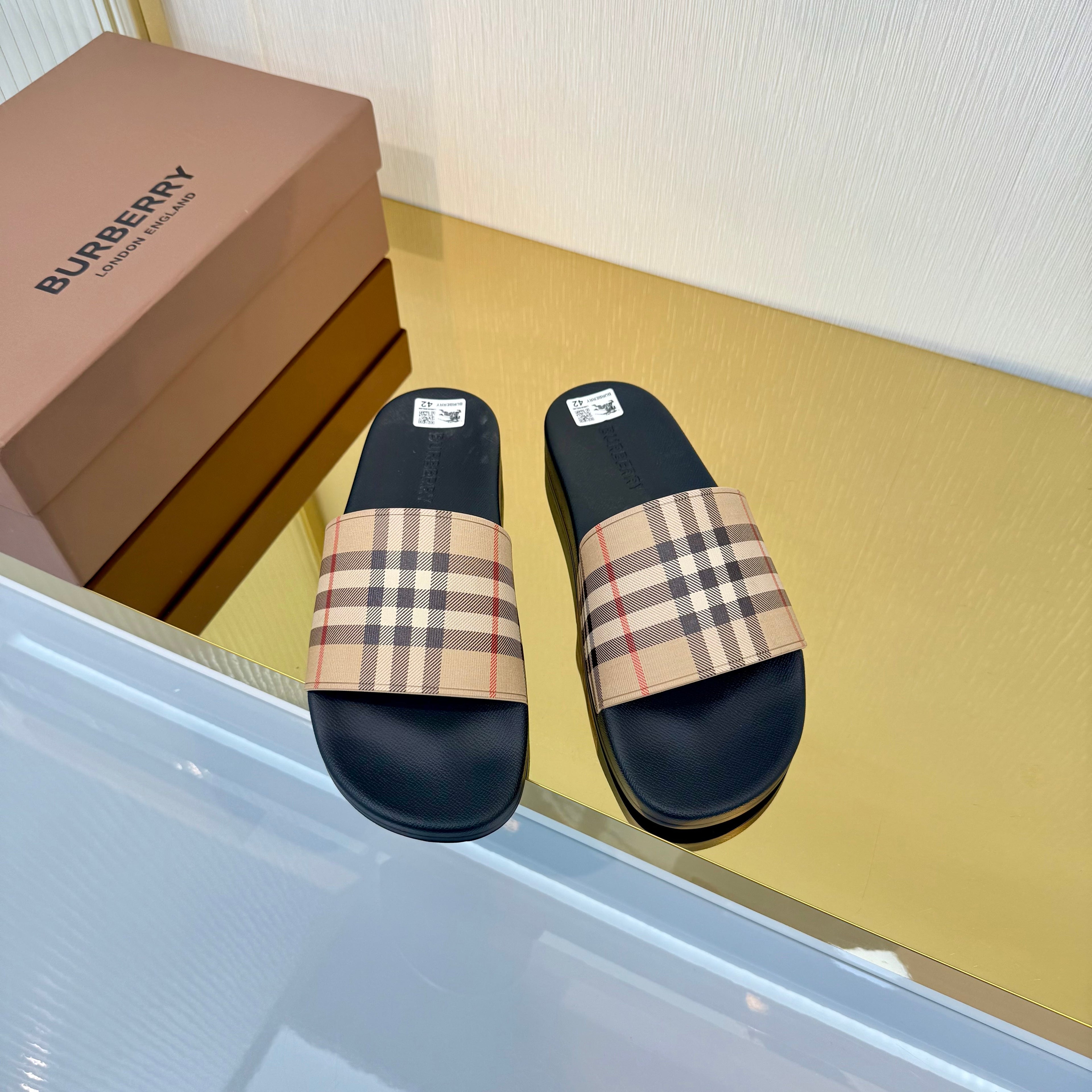 BURBERRY 26S SLIDES SANDAL IN BLACK BEIGE CALFSKIN