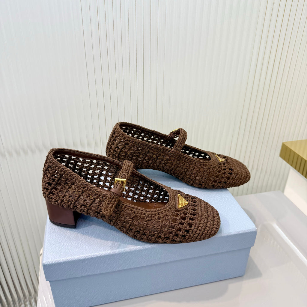 PRADA 26S LOGO PLAQUE CROCHET MARY JANE PUMPS 50MM IN DARK BROWN WOVEN FIBER