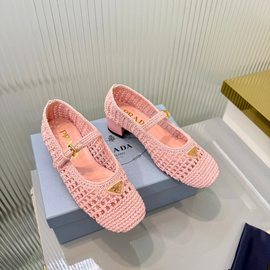 PRADA 26S LOGO PLAQUE CROCHET MARY JANE PUMPS 50MM IN BLUSH PINK WOVEN FIBER