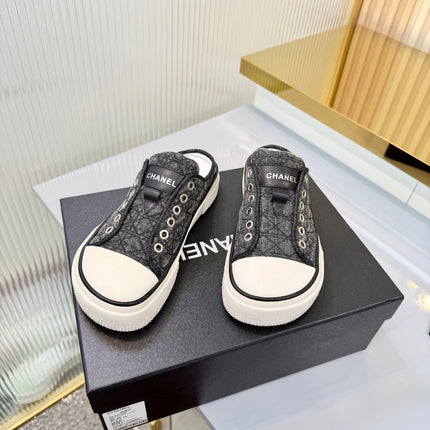 CHANEL 26S MULE SNEAKERS IN GREY DIAMOND-PATTERNED WOVEN DENIM FABRIC