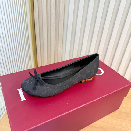 GUCCI 26S BALLET FLATS IN BLACK GG CANVAS