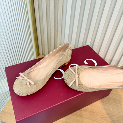 GUCCI 26S BALLET FLATS IN BEIGE GG CANVAS