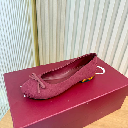GUCCI 26S BALLET FLATS IN DARK RED GG CANVAS