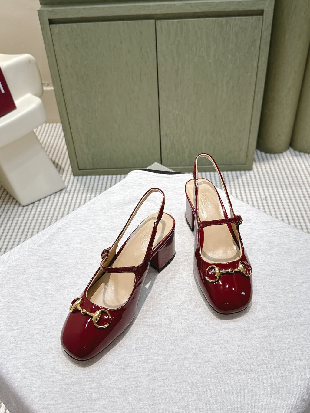 GG HORSEBIT SLINGBACK IN BURGUNDY RED SHINY CALFSKIN