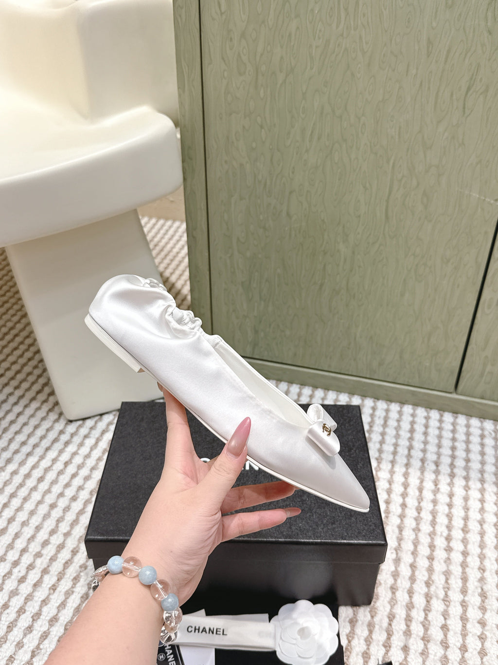 CHANEL 25S MARY JANE BALLET FLATS IN WHITE SILK SATIN