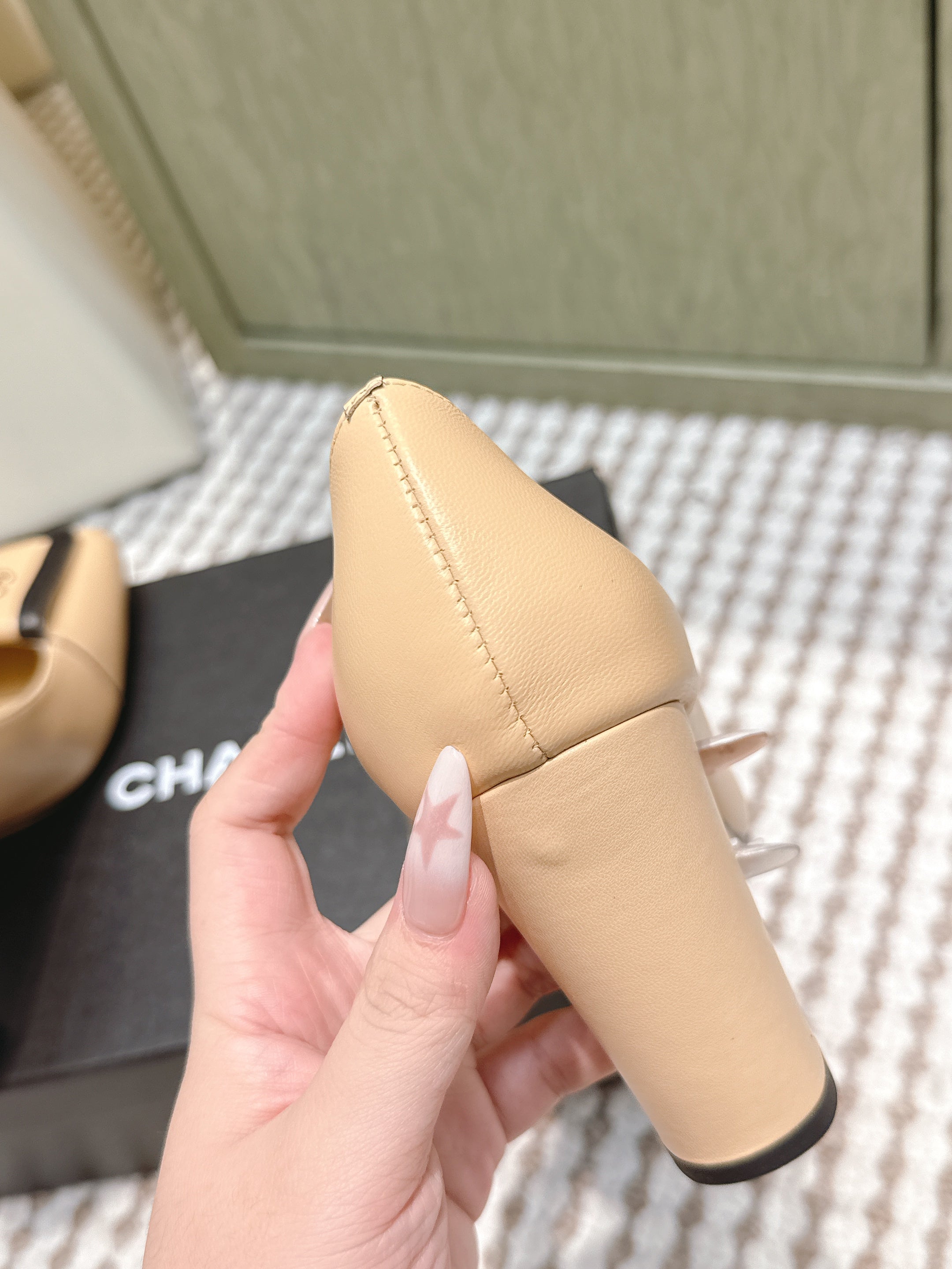 CHANEL 25S SLINGBACK SHOES 90MM IN BEIGE CALFSKIN SQUARE TOE GOLD HARDWARE