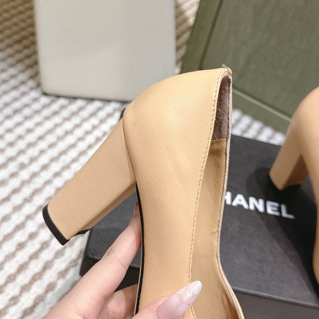 CHANEL 25S SQUARE-TOE HIGH HEELS 90MM IN DARK BEIGE AND BLACK CALFSKIN