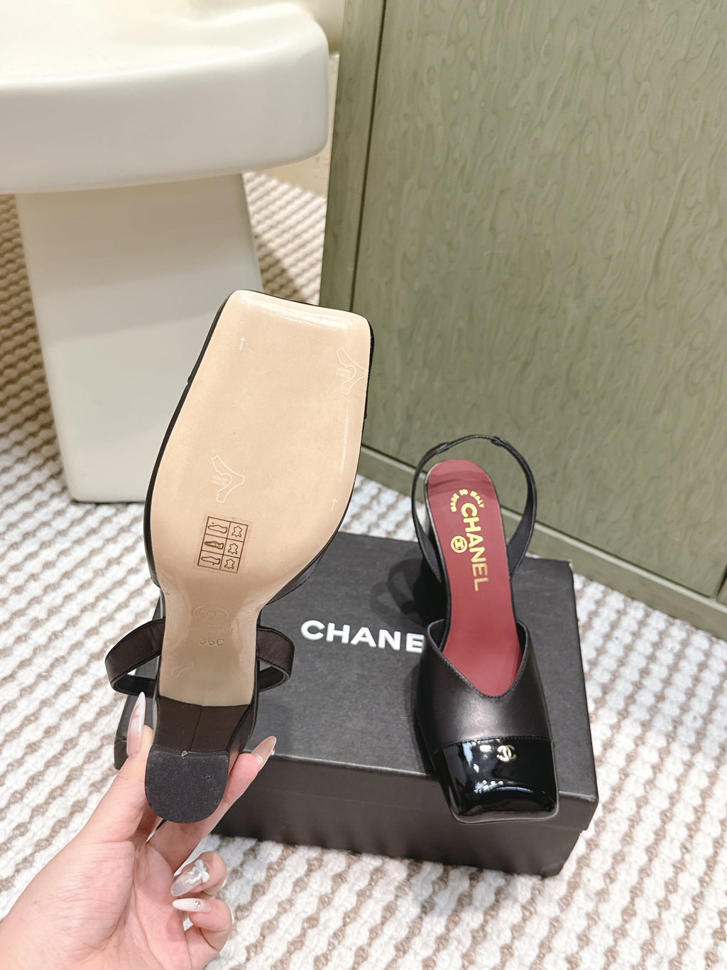 CHANEL 25S HIGH-HEELED SQUARE-TOE SLINGBACK 90MM IN BLACK CALFSKIN