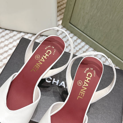 CHANEL 25S HIGH-HEELED SQUARE-TOE SLINGBACK 90MM IN WHITE AND BLACK CALFSKIN