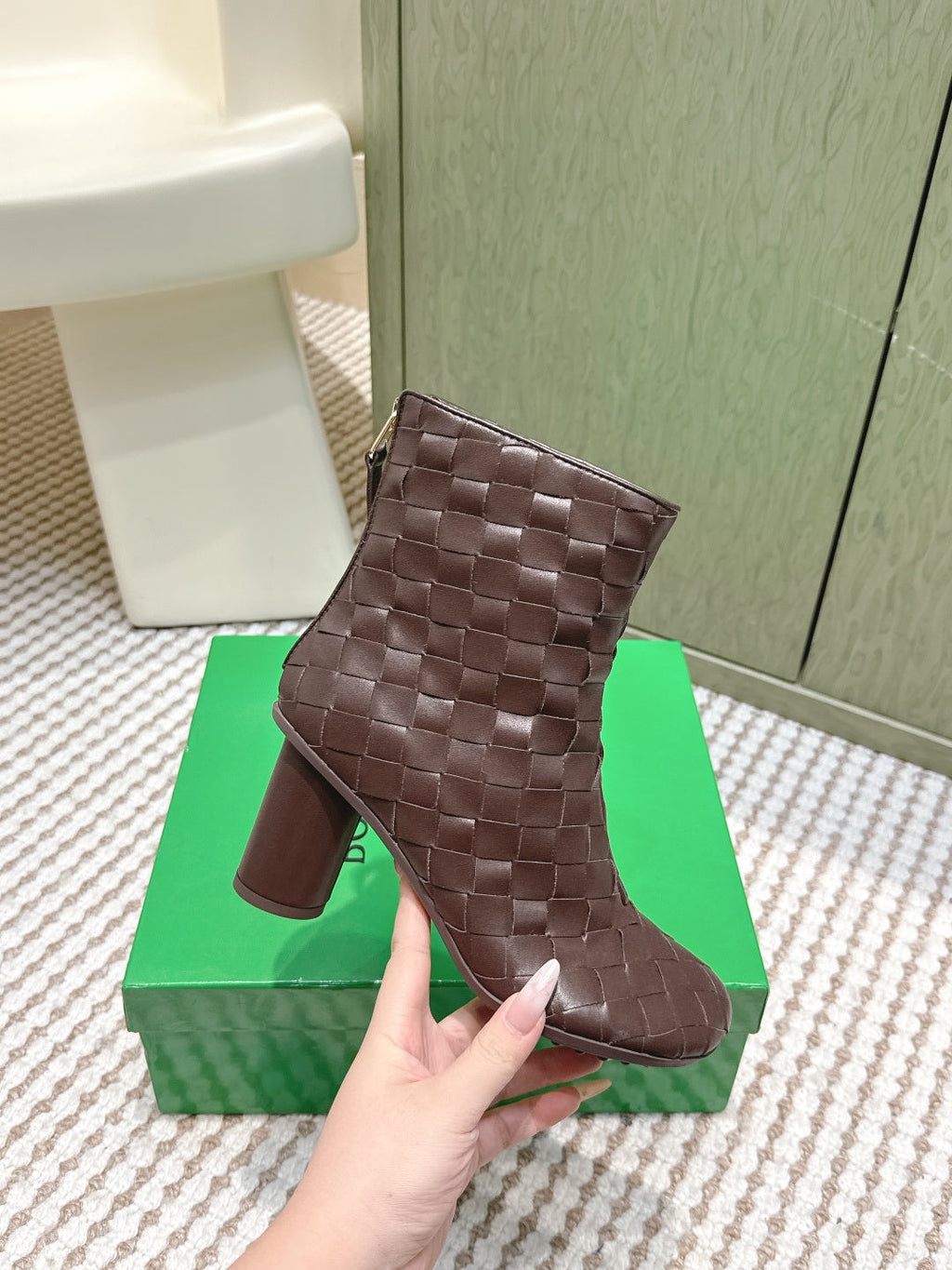 BOTTEGA VENETA 26S INTRECCIATO BOOTS 70 MM IN BROWN LAMBSKIN