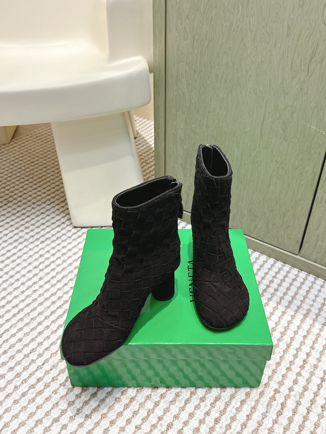 BOTTEGA VENETA 26S INTRECCIATO BOOTS 70 MM IN BLACK SUEDE