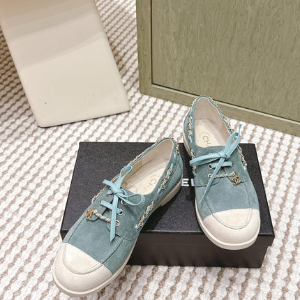 CHANEL 25S MOCCASINS IN LIGHT BLUISH-GRAY AND LIGHT GREY SUEDE