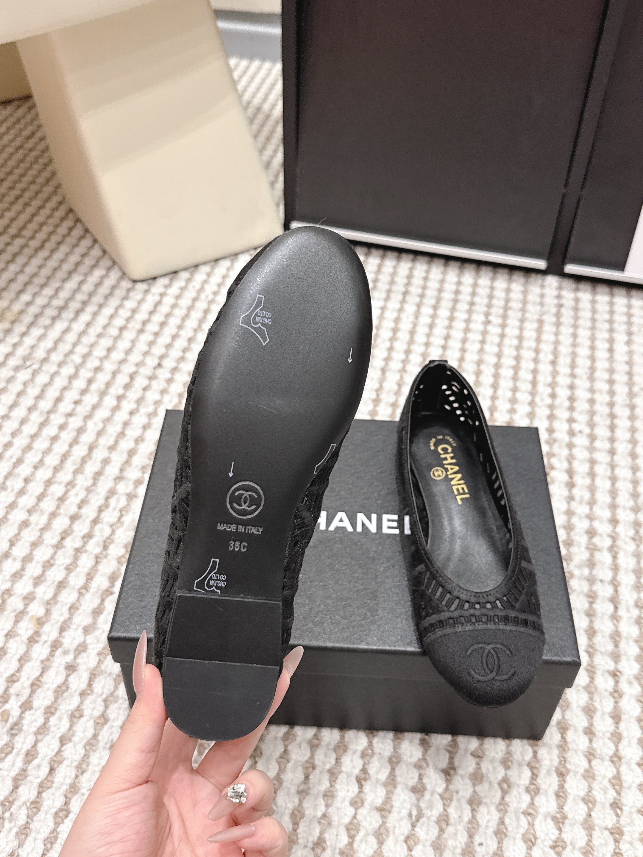 CHANEL 26S BALLET FLATS IN BLACK MESH AND FABRIC