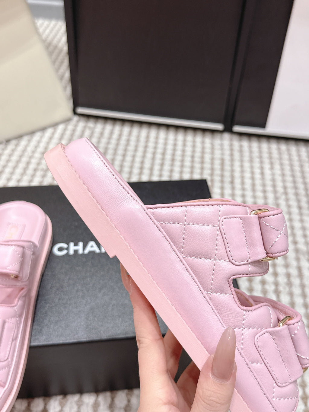 CHANEL 26S SANDALS IN LIGHT PINK CALFSKIN