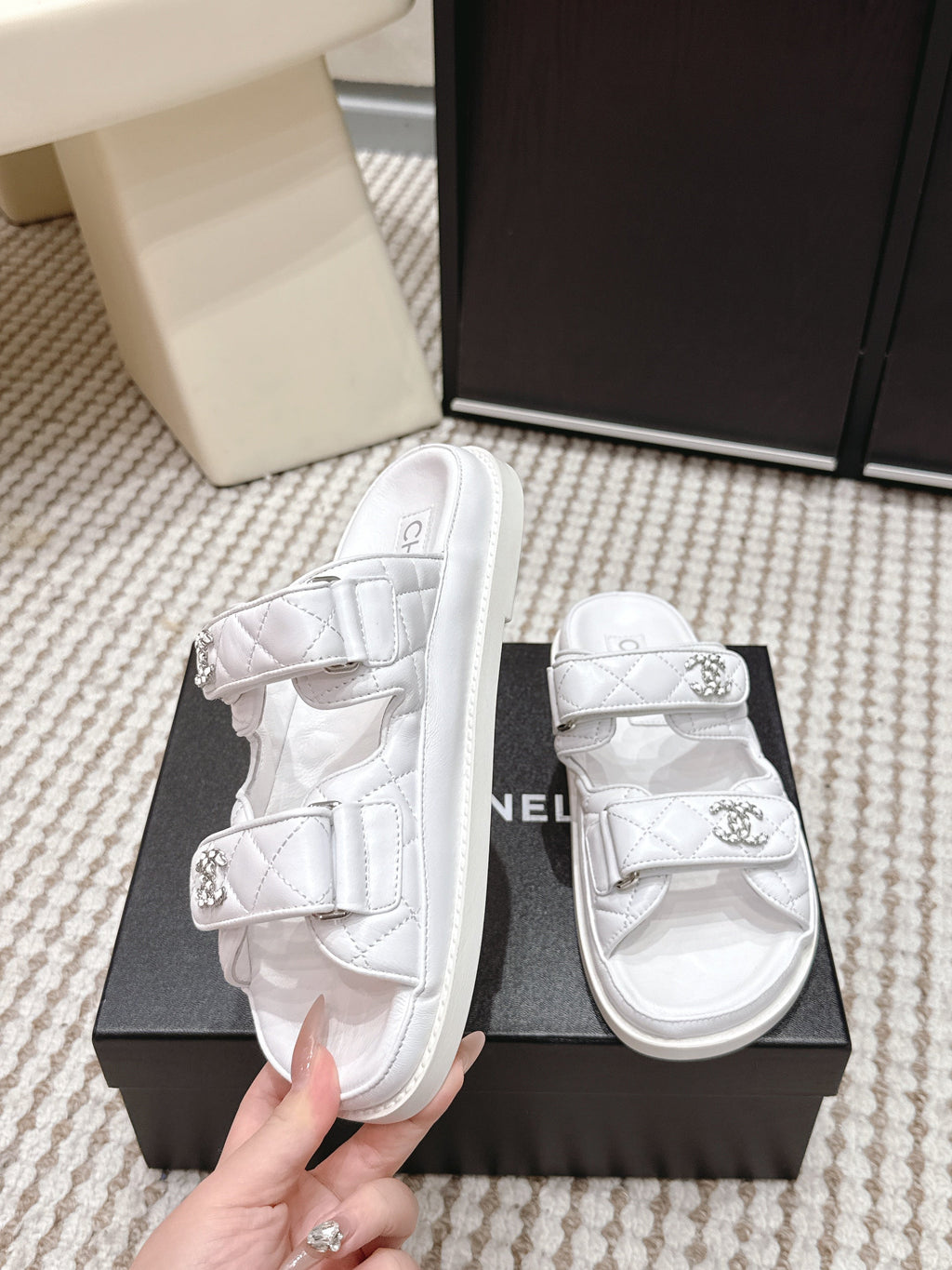 CHANEL 26S SANDALS IN WHITE CALFSKIN