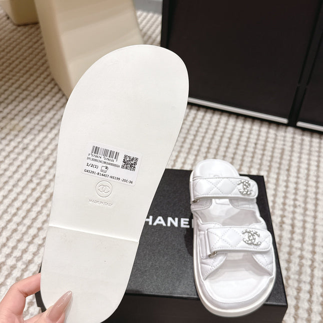 CHANEL 26S SANDALS IN WHITE CALFSKIN
