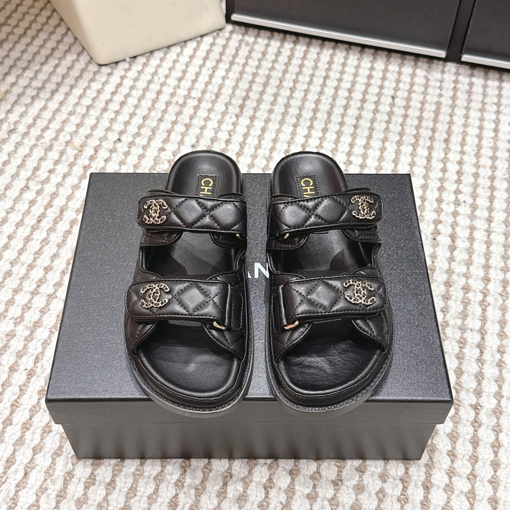 CHANEL 26S SANDALS IN BLACK CALFSKIN
