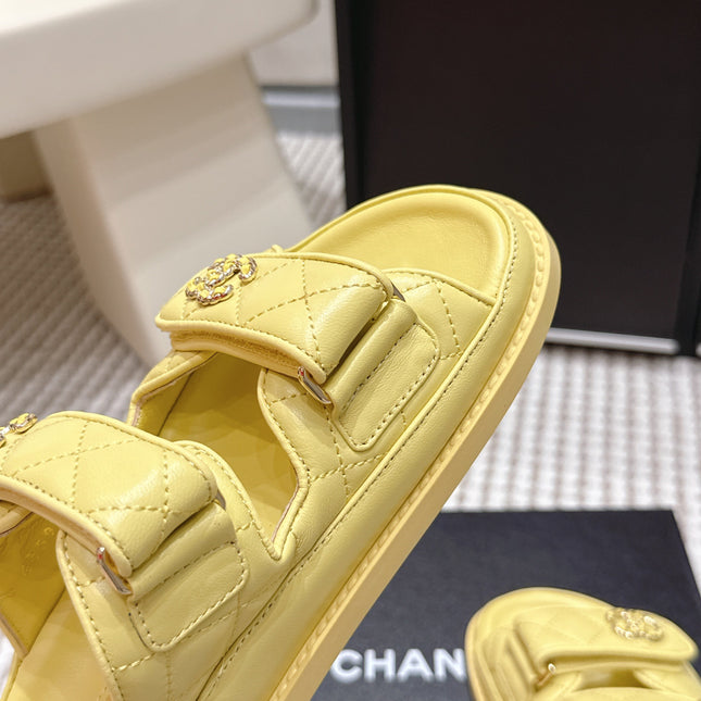 CHANEL 26S SANDALS IN YELLOW CALFSKIN