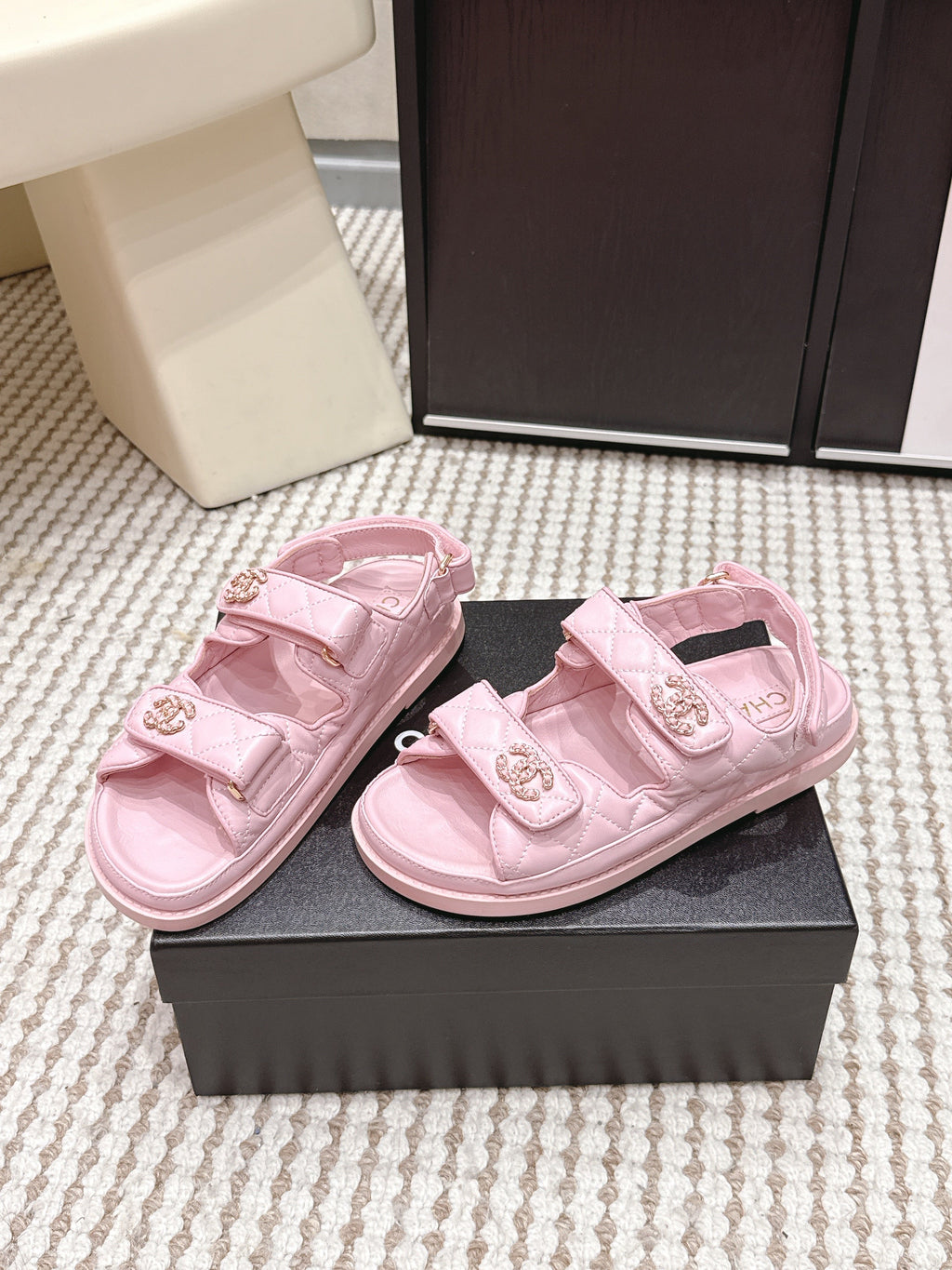 CHANEL 26S QUILTED DAD SANDALS IN LIGHT PINK CALFSKIN