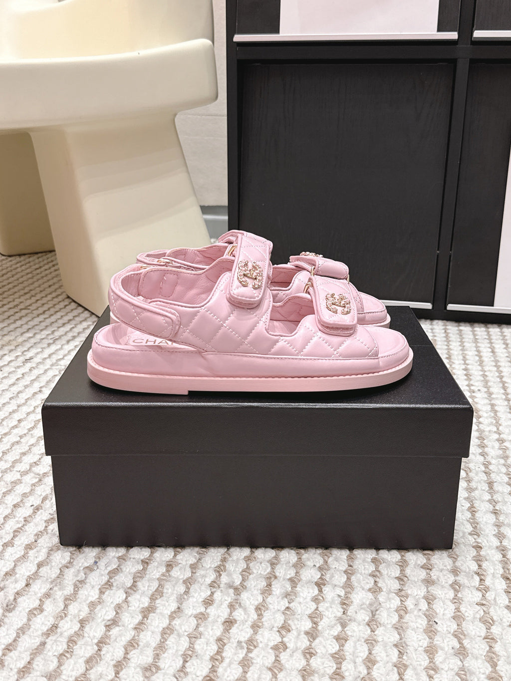 CHANEL 26S QUILTED DAD SANDALS IN LIGHT PINK CALFSKIN