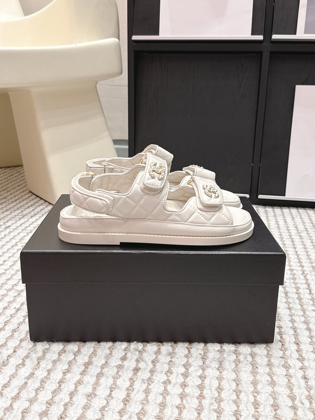 CHANEL 26S QUILTED DAD SANDALS IN CREAM WHITE CALFSKIN