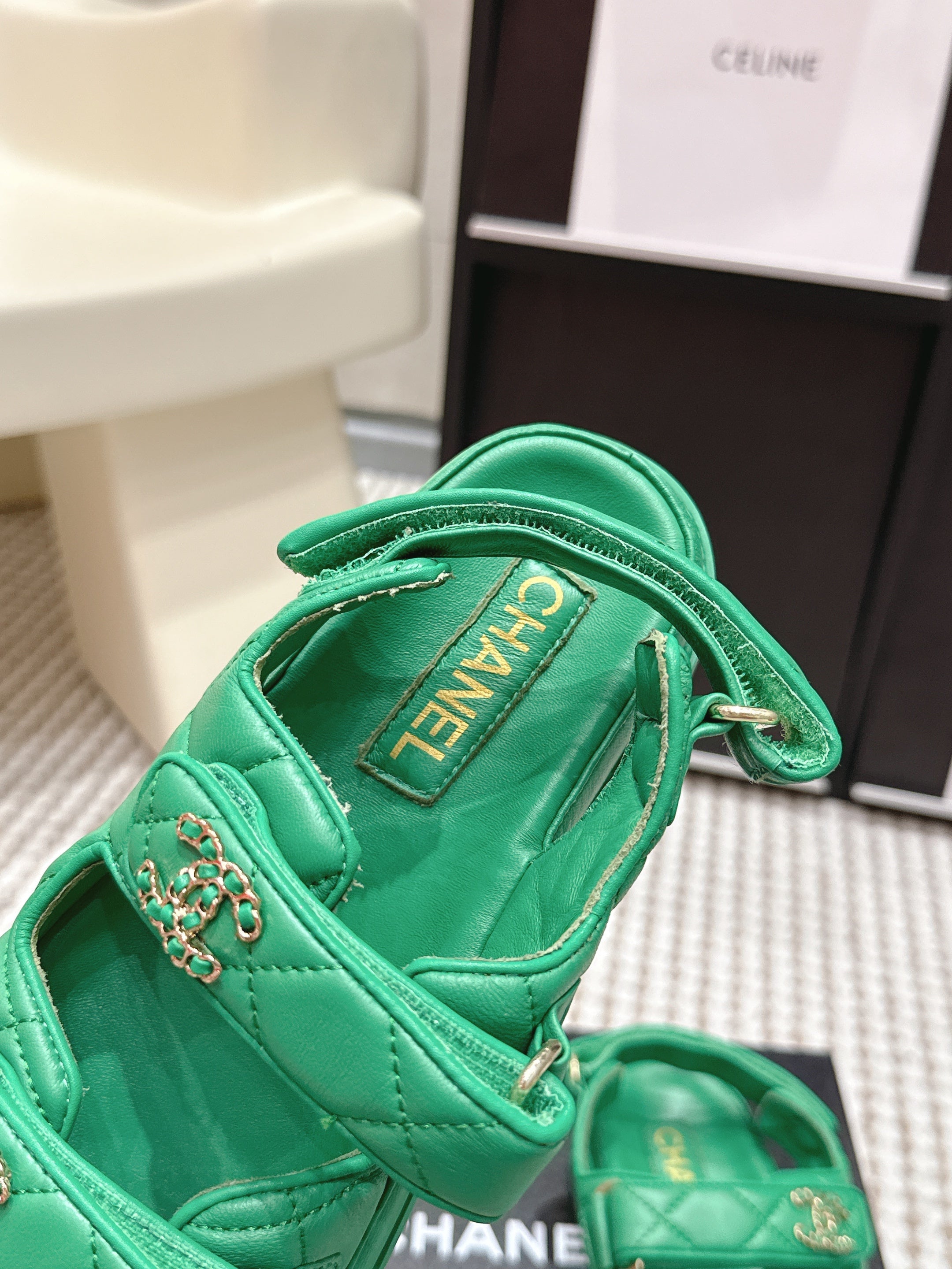 CHANEL 26S QUILTED DAD SANDALS IN GREEN CALFSKIN