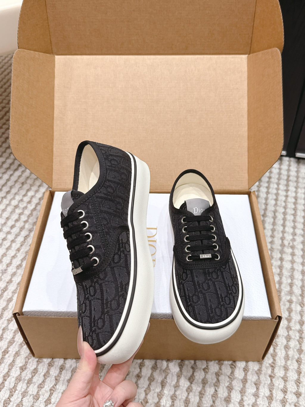DIOR 26S SALTWIND SNEAKER IN BLACK FABRIC STYLE 5