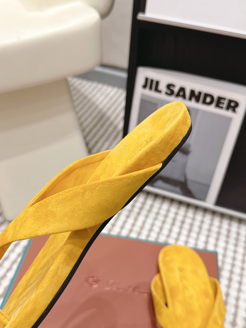 LP 26S THONG SANDALS IN TURMERIC YELLOW SUEDE