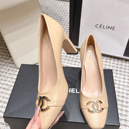 CHANEL 26S HIGH HEELS 95 MM IN BEIGE CALFSKIN WITH GOLD-TONE CC LOGO