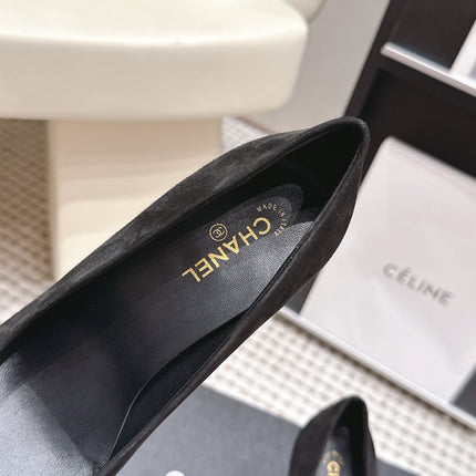 CHANEL 26S HIGH HEELS 95 MM IN BLACK SUEDE WITH GOLD-TONE CC LOGO