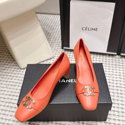 CHANEL 26S HIGH HEELS 75 MM IN ORANGE CALFSKIN WITH GOLD-TONE CC LOGO