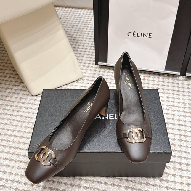 CHANEL 26S HIGH HEELS 75 MM IN DARK BROWN CALFSKIN WITH GOLD-TONE CC LOGO